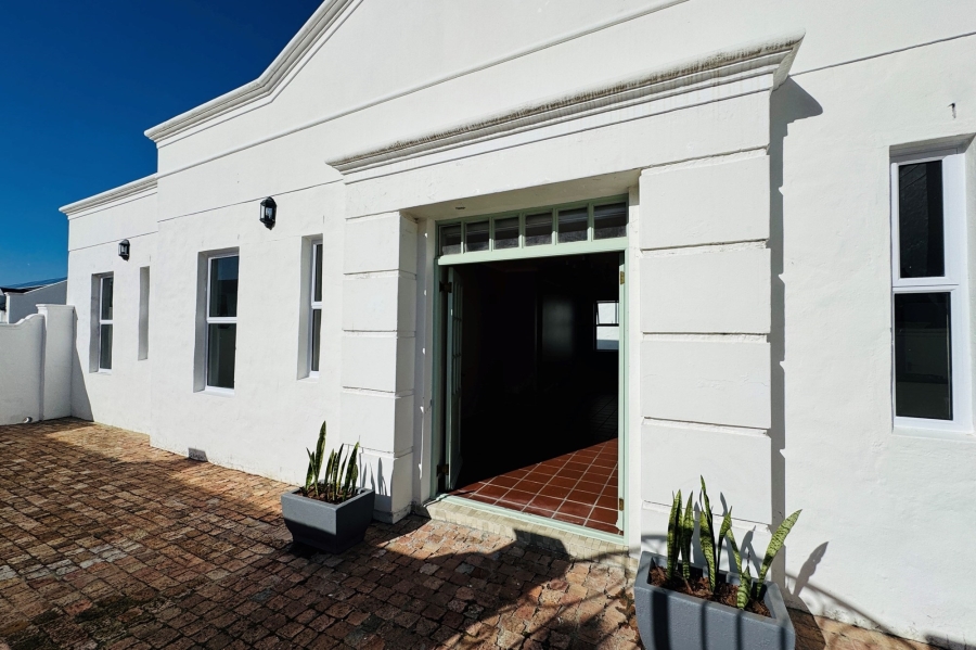 To Let 3 Bedroom Property for Rent in Chanteclair Western Cape
